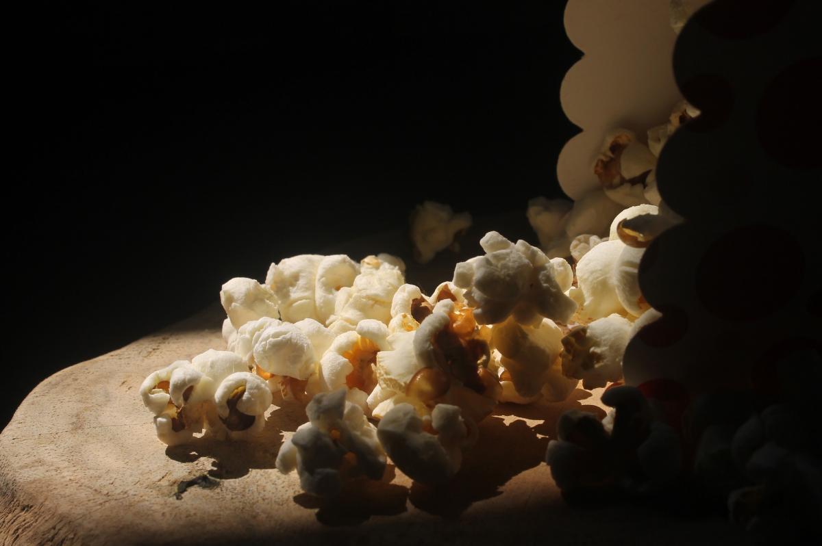 lejer scaring præsentation Popcorn på bålet